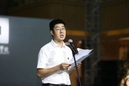 图为重庆师范大学美术学院副院长罗晓欢致辞。 重庆师范大学美术学院供图