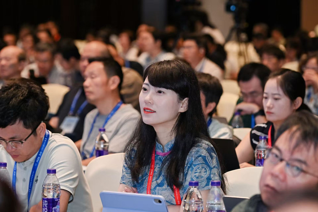 与会代表认真聆听论坛分享。受访单位供图 与会代表认真聆听论坛分享。受访单位供图